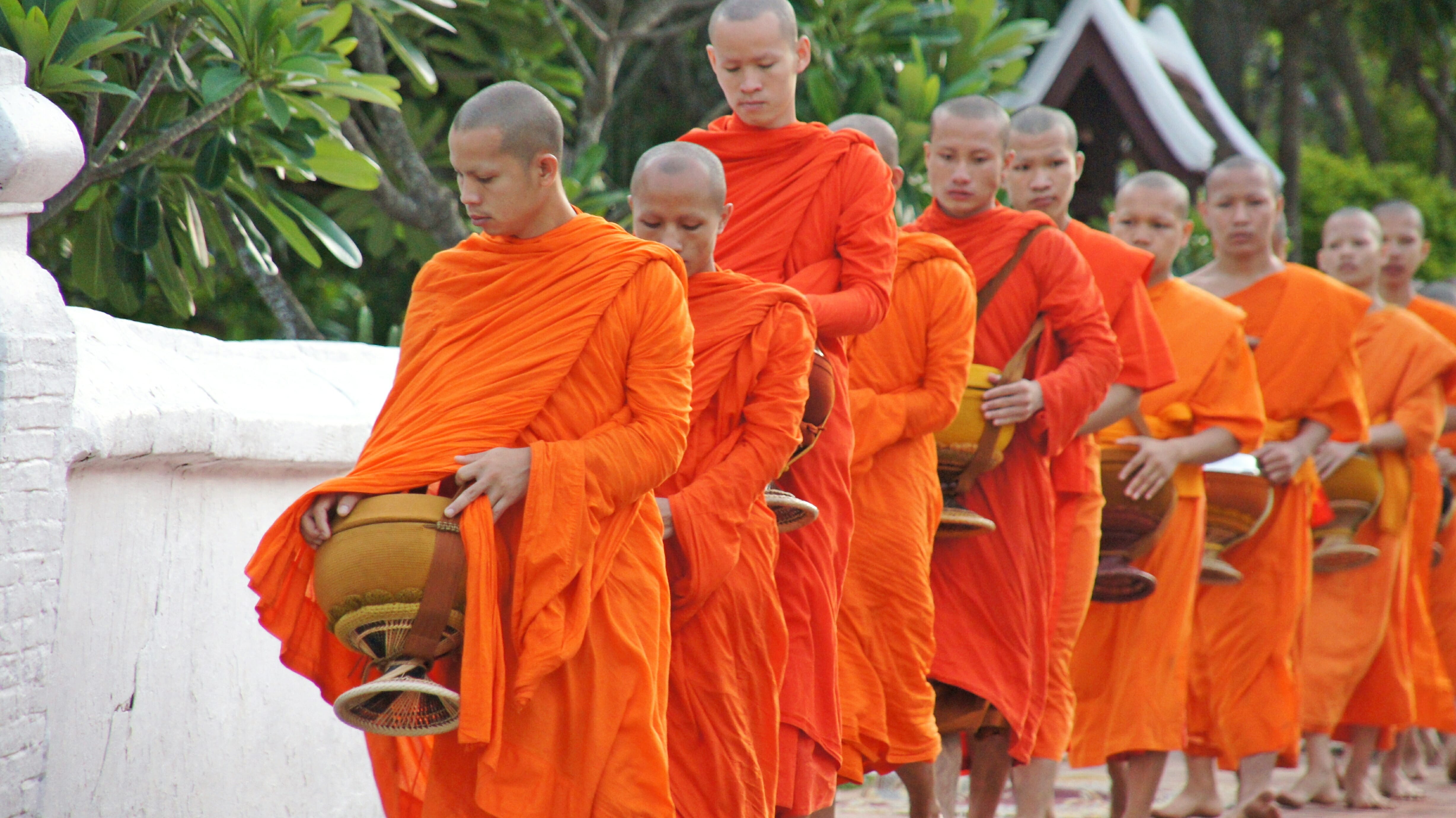 Laos Travel Guide 5 Things To Consider Before Observing The - 