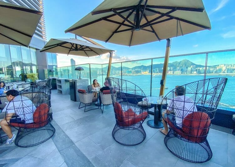 Cruise Rooftop Bar in Hong Kong