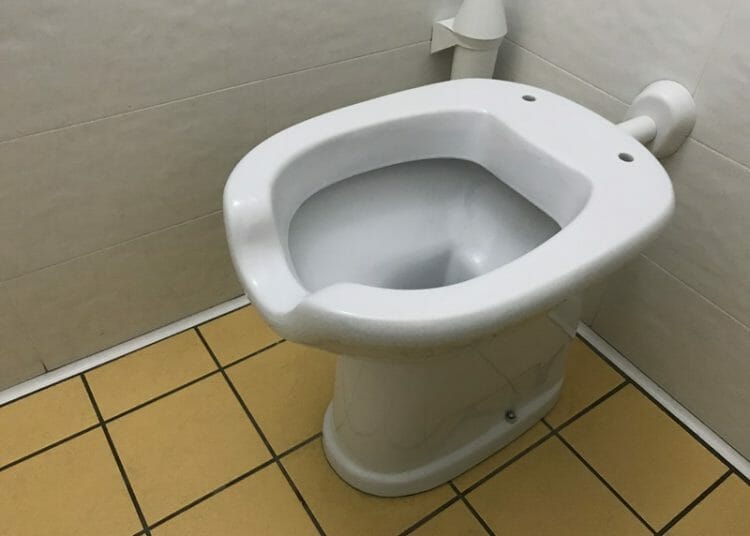 Toilets in Italy