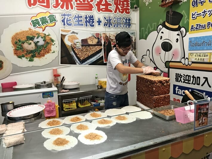 Taipei peanut brittle crepe