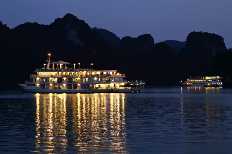 Overnight cruise in Halong Bay Vietnam