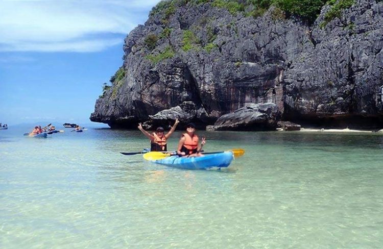 Kayaking in Ang Thong Marine National Park near Koh Samui in Thailand