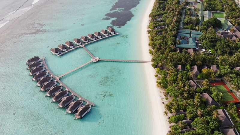 Overwater villas at Kanuhura Maldives