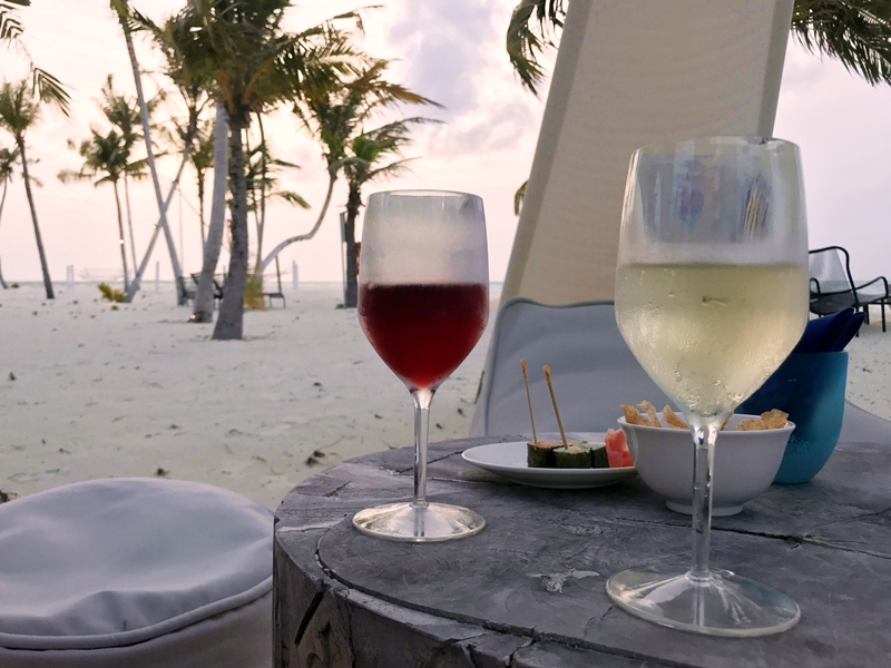 Sunset drinks at Kanuhura Maldives