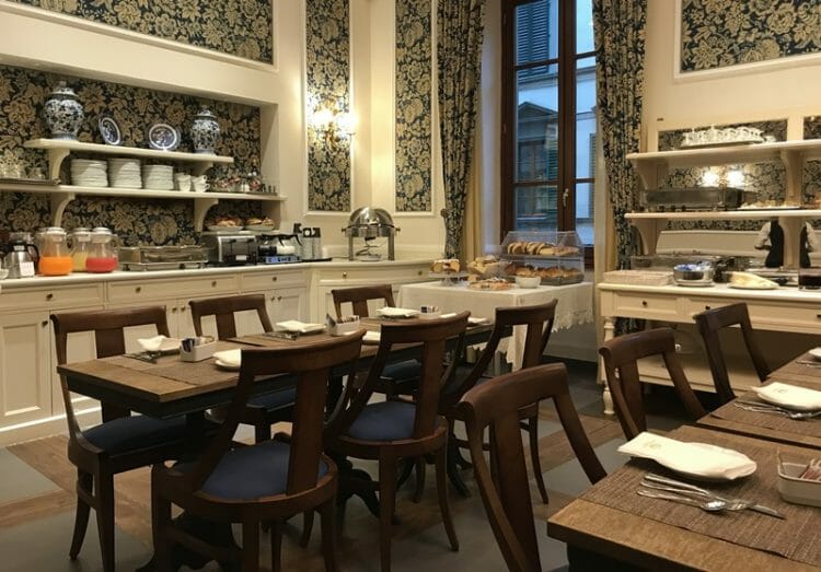 Breakfast room at Hotel Calzaiuoli in Florence Italy