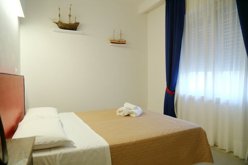 SorrentoLife Apartment in Sorrento Italy bedroom 1