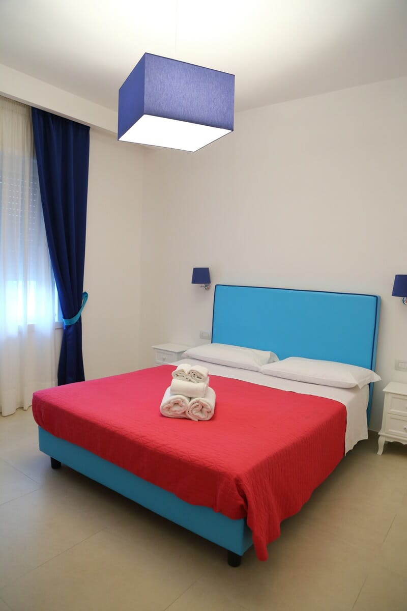 SorrentoLife Apartment in Sorrento Italy bedroom 2