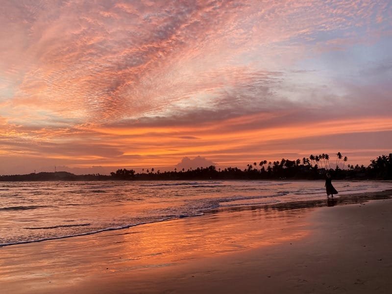 Sunset at Pehebhiya Beach in Sri Lanka