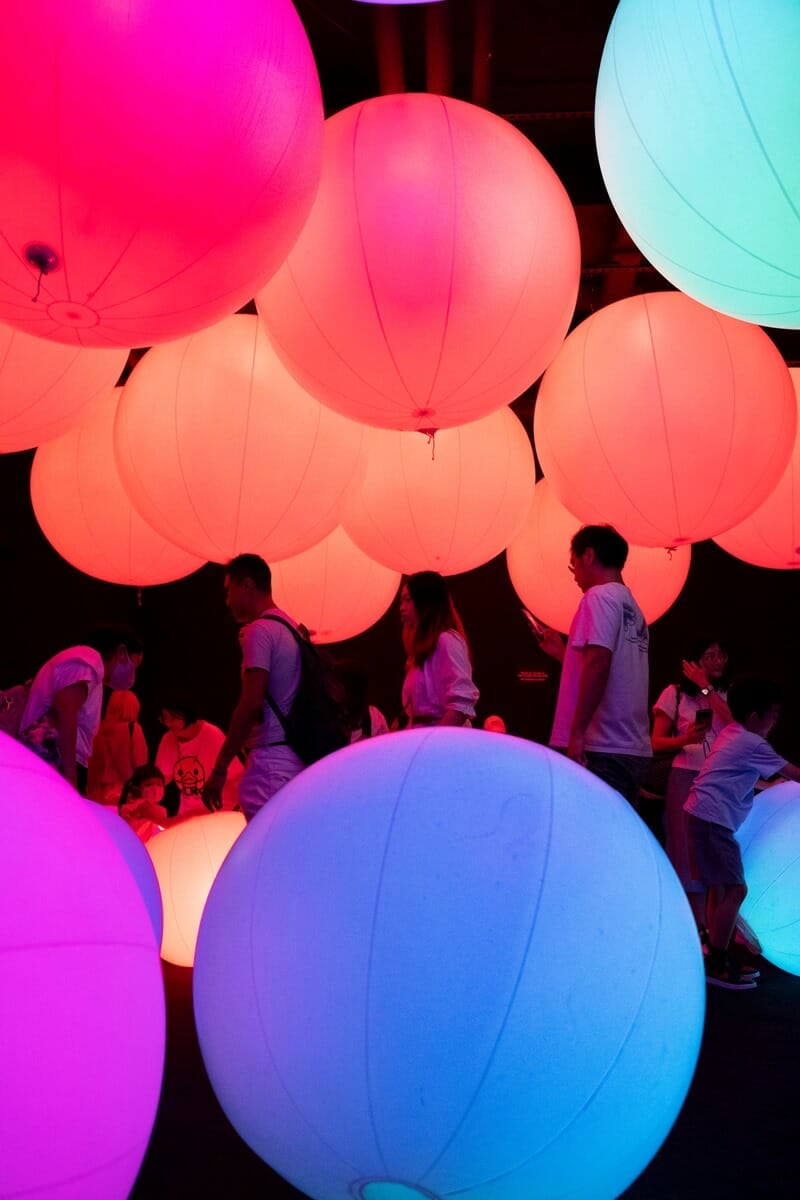 Light Ball Orchestra at teamLab Future Park in Hong Kong