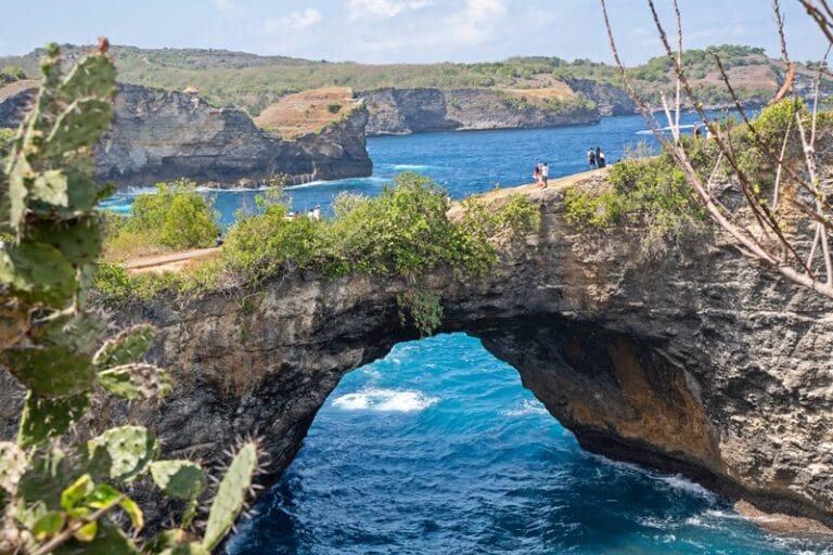 Penida Bali Nusa Penida Day Trip From Bali: What to See Beyond Kelingking Beach ...