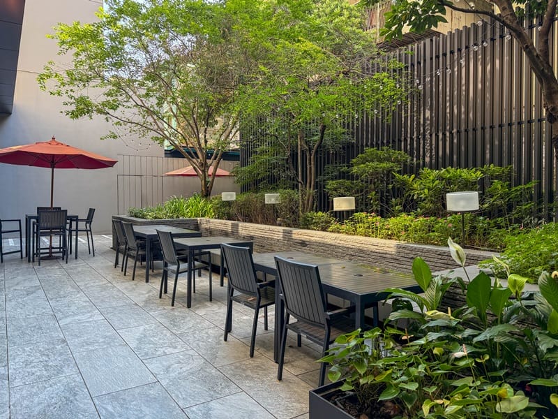 Parkview Taipei hotel in Taiwan garden